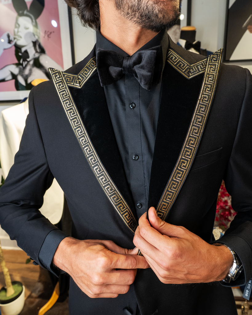 Velvet + Gold Peak Lapels (black) One size Velvet + Gold Peak Lapels (black) One size