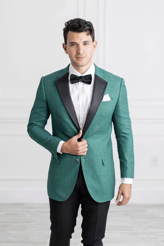 How to Suit Up for a Holiday Party