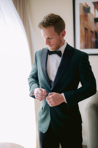 Men's Black Perry Ellis Tuxedo Jacket - Wool With Satin Peak Lapels For Wedding Or Prom